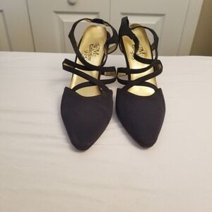 The PM Collection by 9-2-5 Blue Crisscross Strap Slingback Pointed Toe Heel8.5M